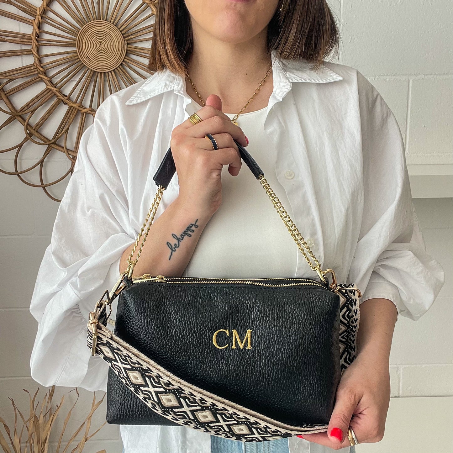 Bolso de piel personalizado doble cadena dorada - color negro