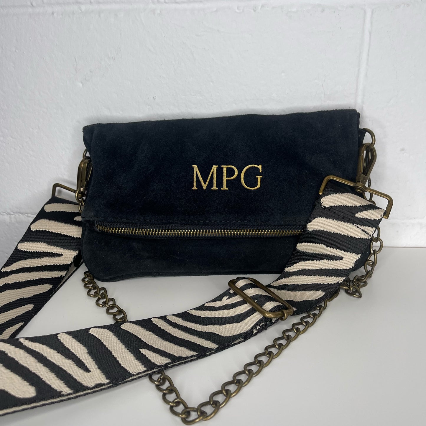 Bolso doble cadena en piel de ante personalizado - color negro