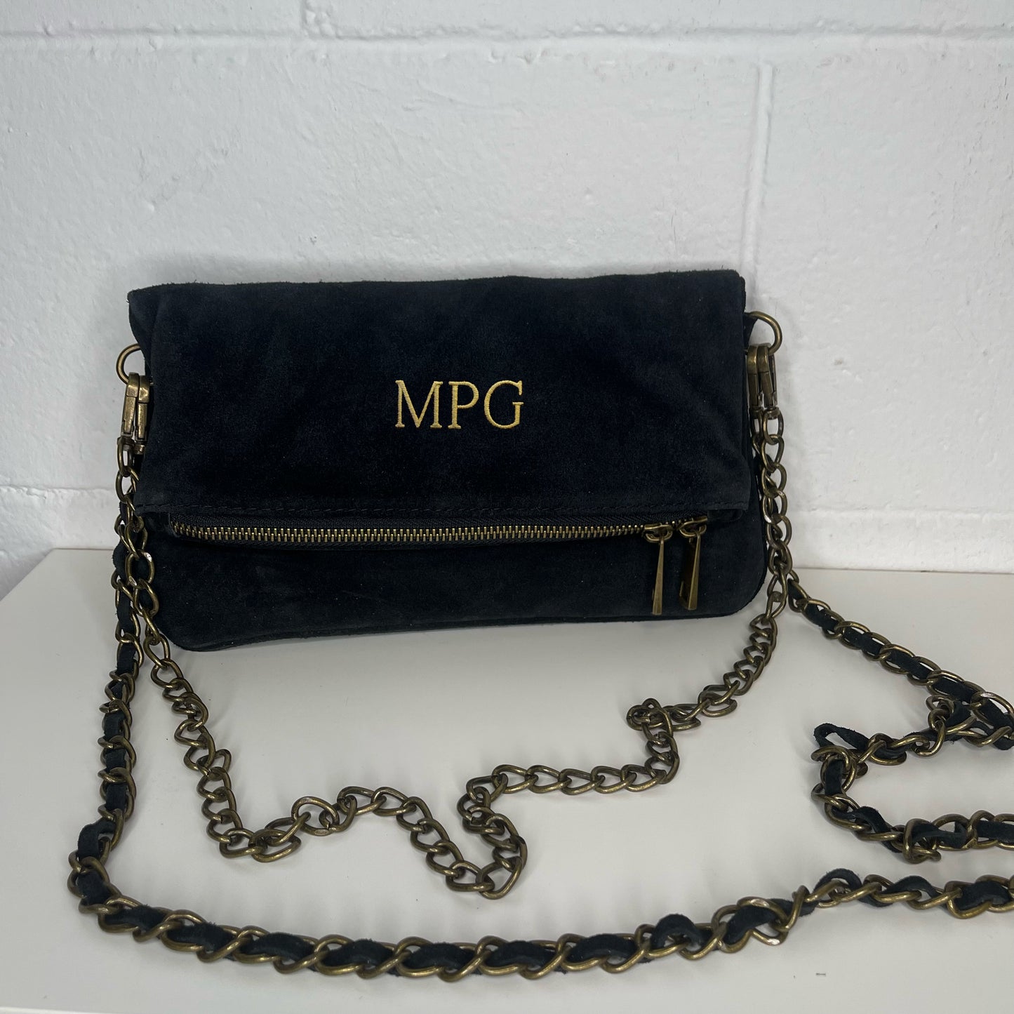 Bolso doble cadena en piel de ante personalizado - color negro