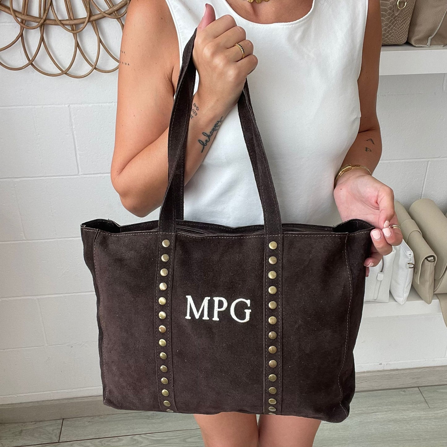 Shopper tachuelas piel de ante personalizado - Color MARRON