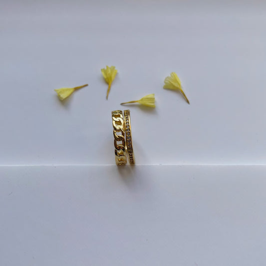Anillo doble con cadena