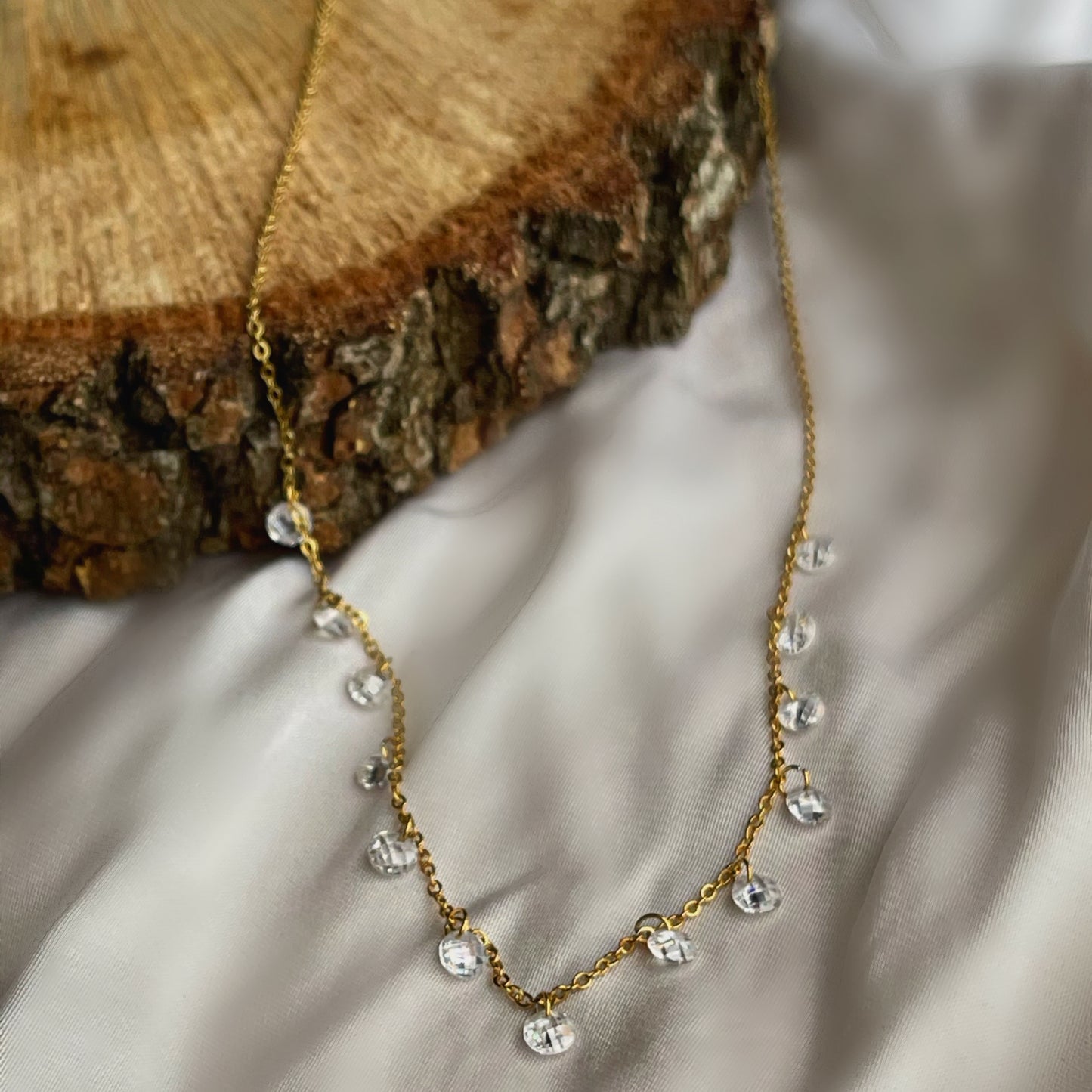 Collar cristalino