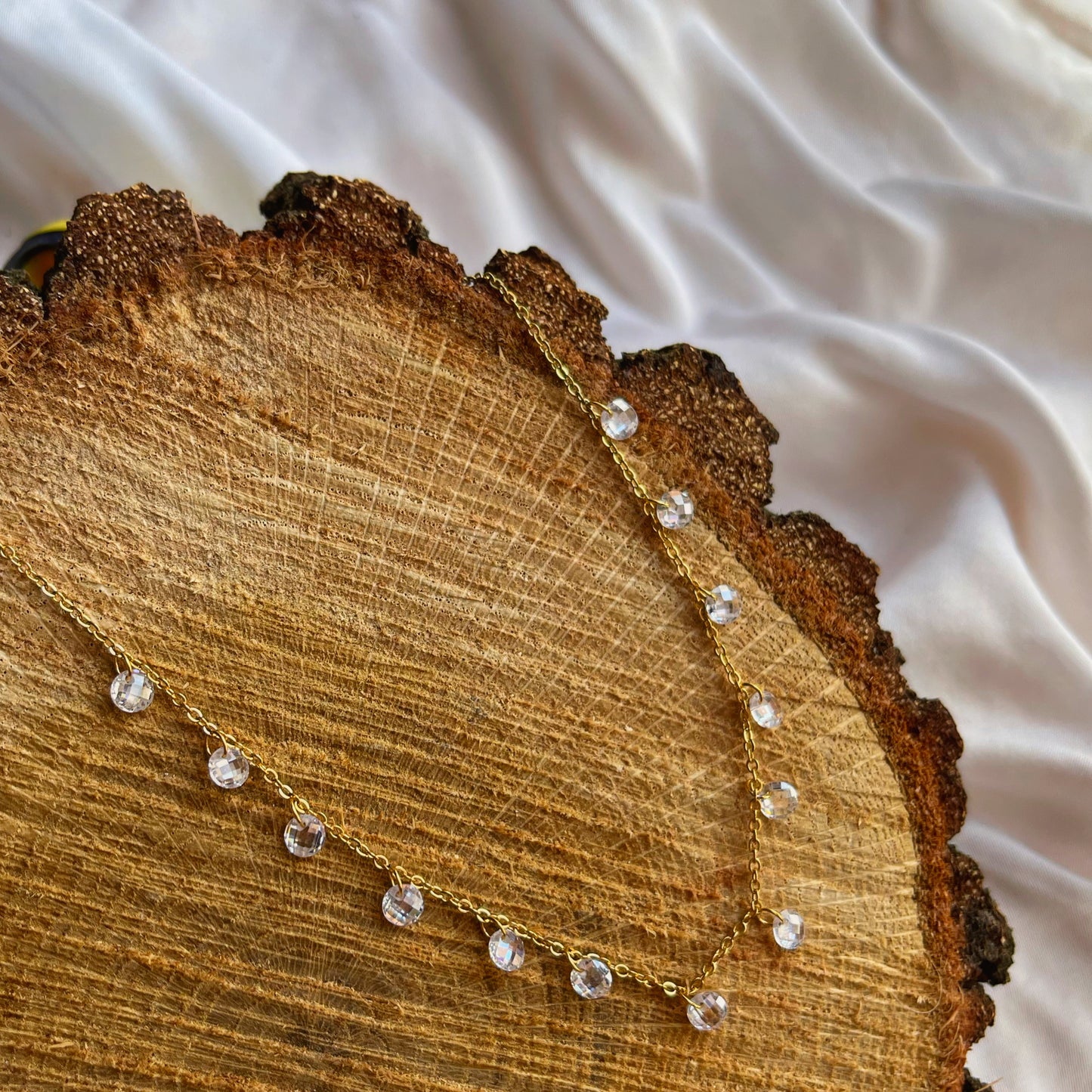 Collar cristalino