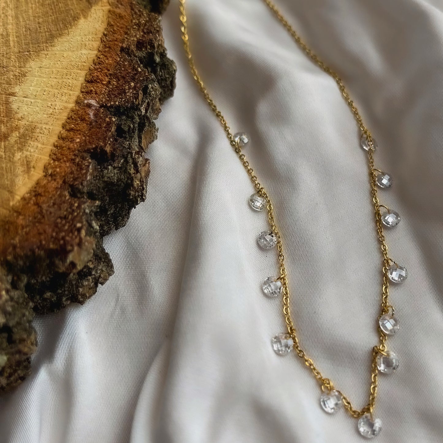 Collar cristalino