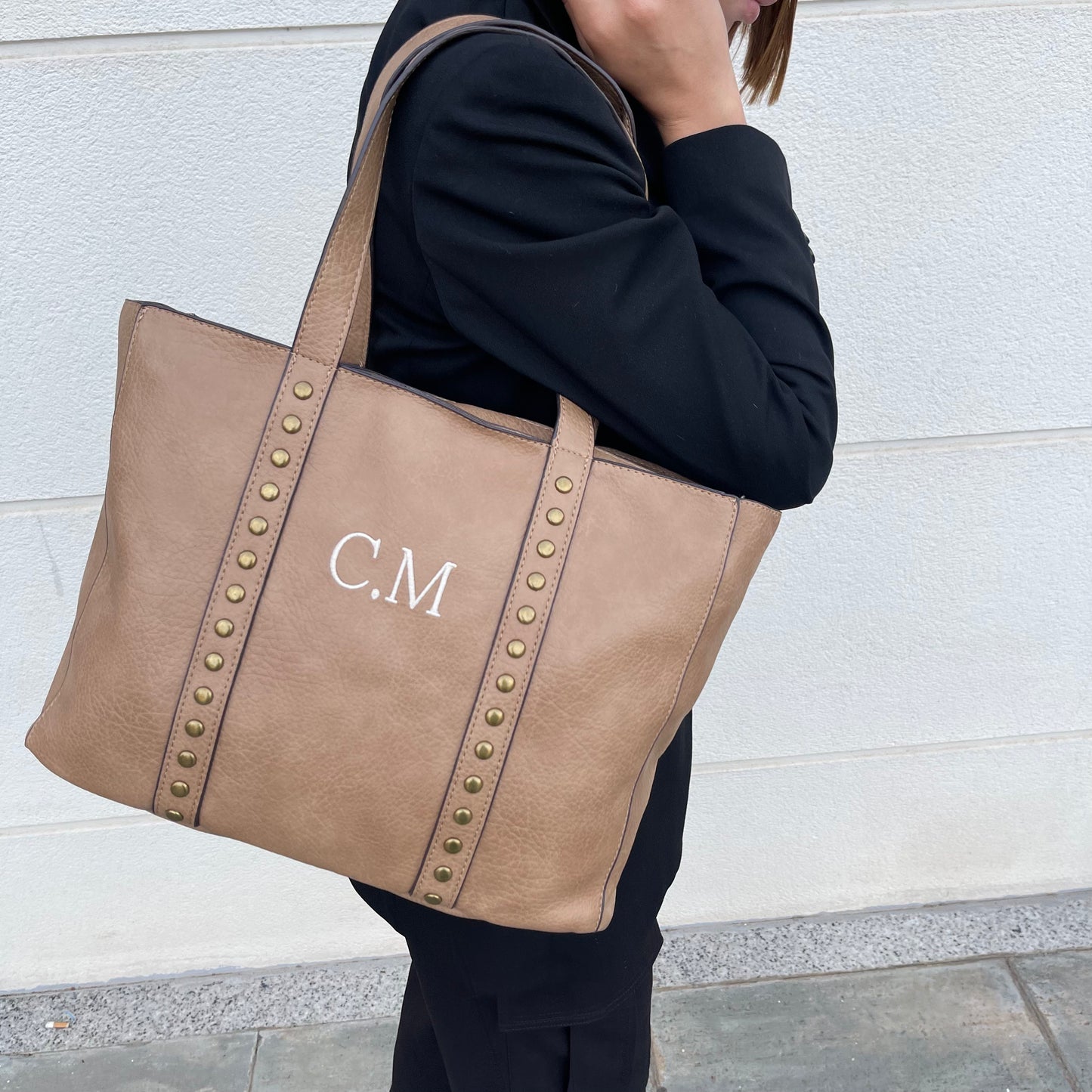 Shopper tachuelas personalizado efecto piel- Color TAUPE